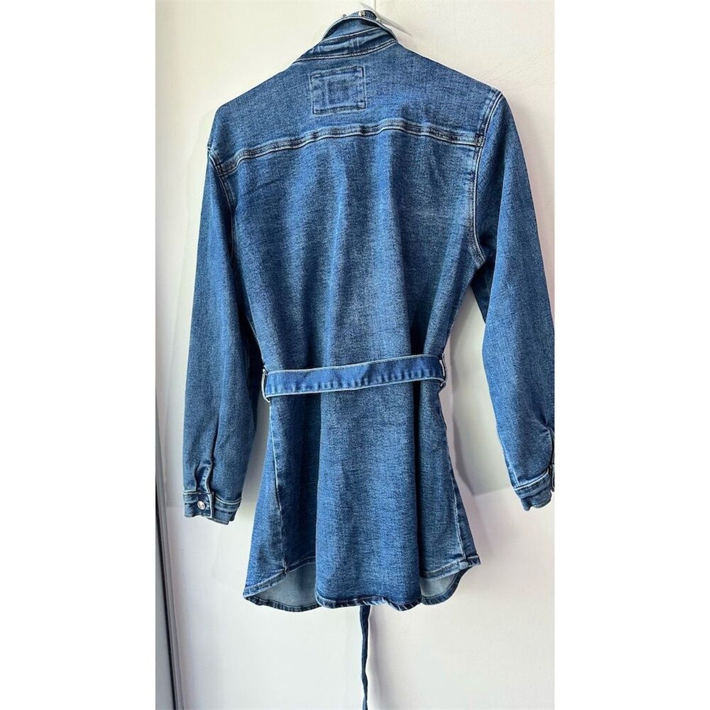 1451. Nina Rossi Women's Blue Embellished Denim jacket Size S