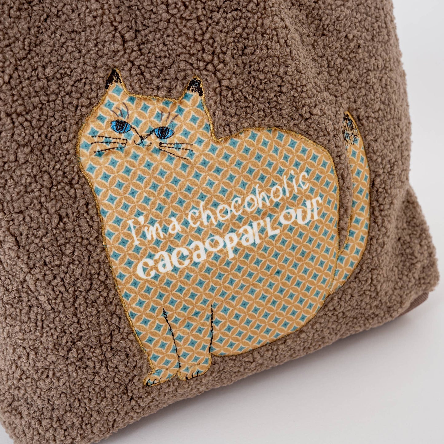 Cozy Teddy Fleece Cat Appliqué Tote Bag - Kusuguru Japan