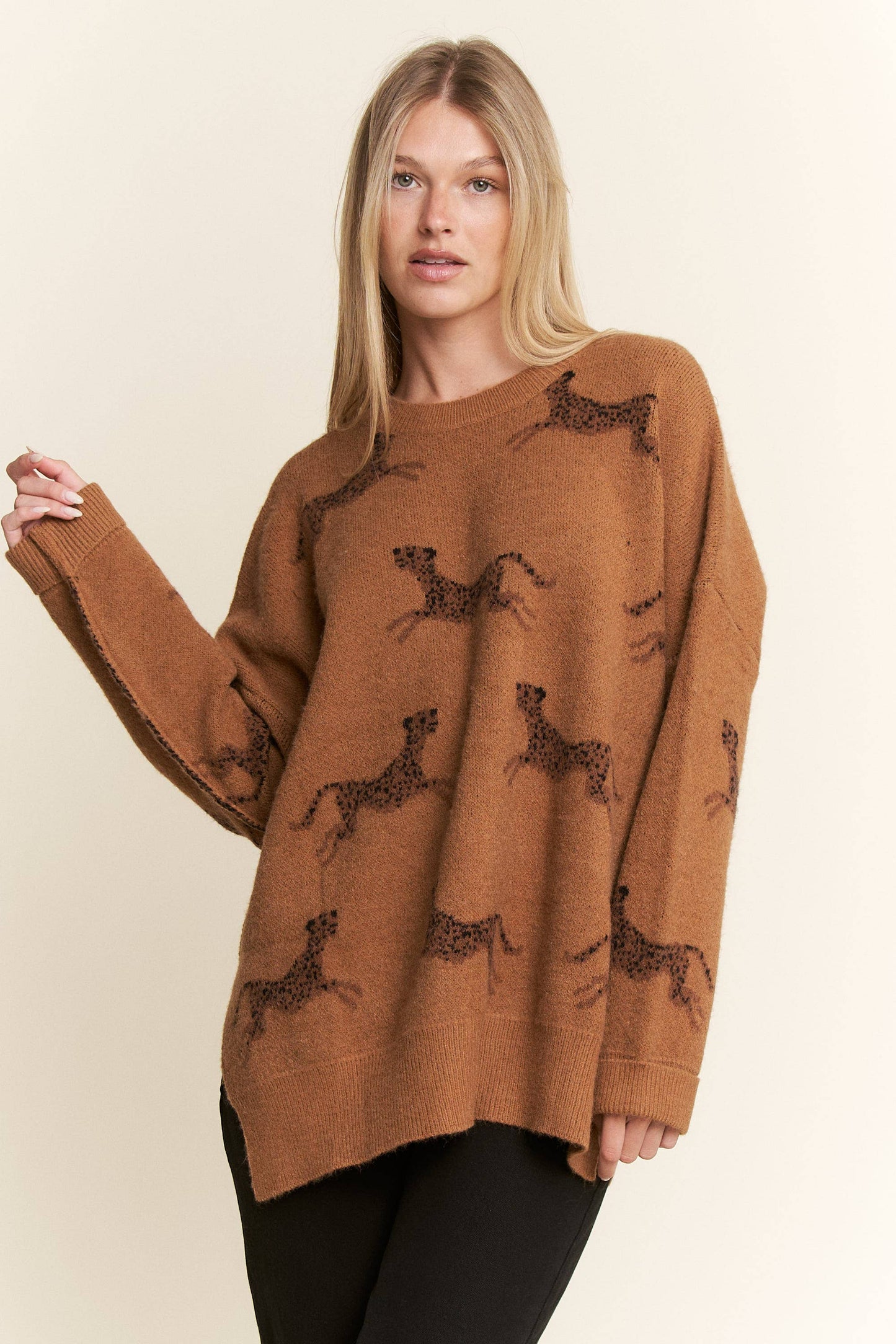 CHEETAH DESIGN KNIT SWEATER