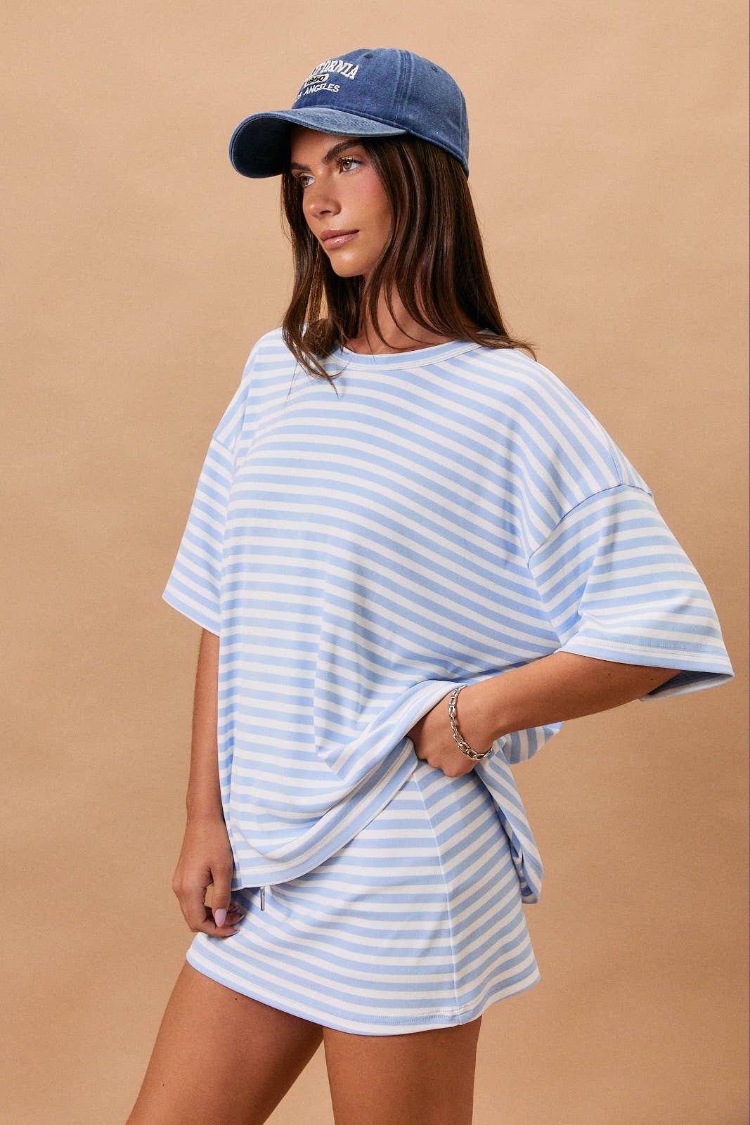 SHORT SLEEVE ROUND NECK OVERSIZED STRIPE T-SHIRT