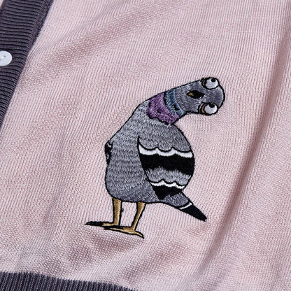 26206 | Leslie | Swingin’ Pigeons (Embroidered)