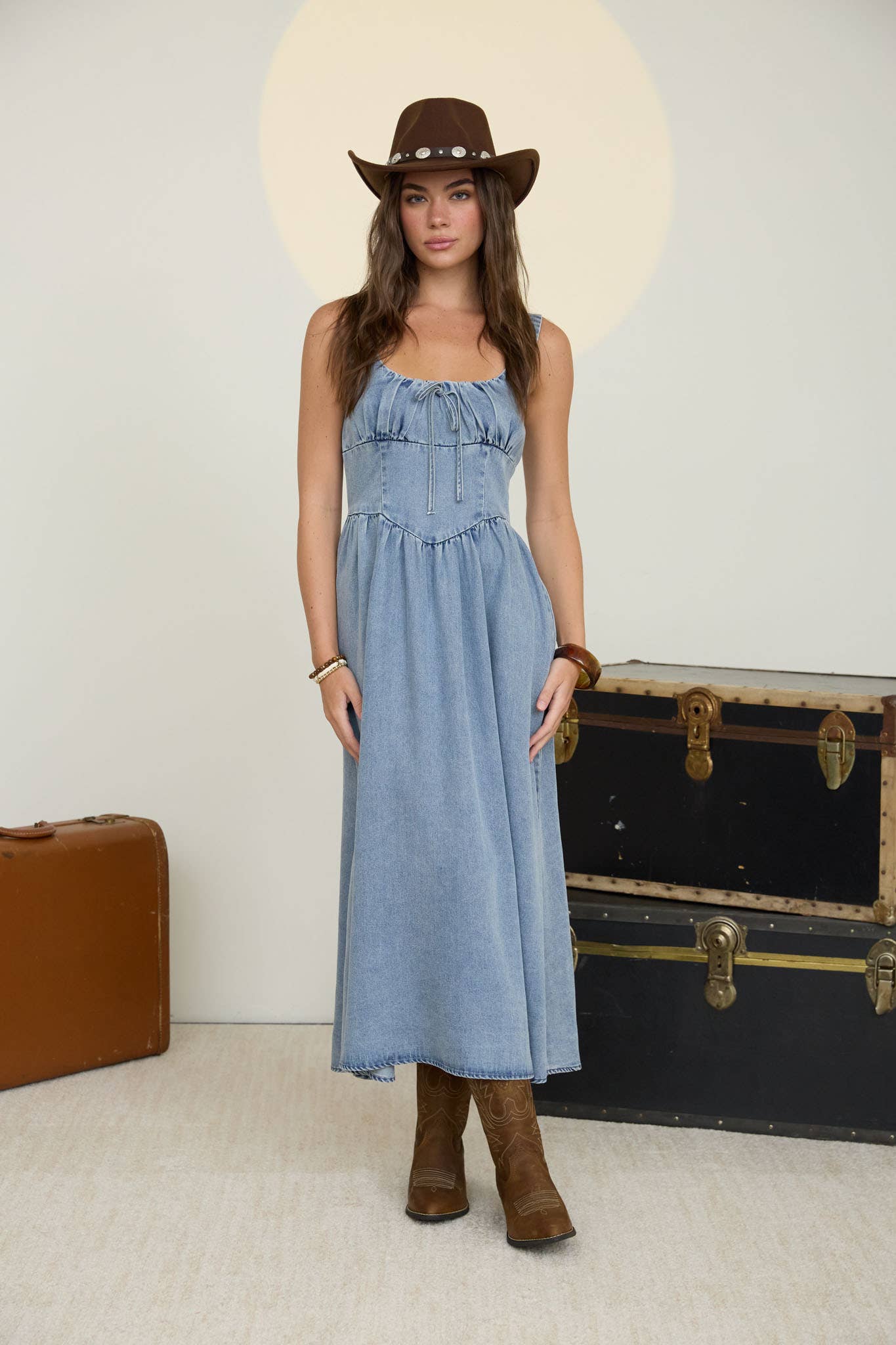 WASHED DENIM SLEEVELESS CORSET DETAIL MIDI DRESS