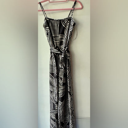 Doe & Rae, Black White Geometric Print Wide leg Jumpsuit, Size S | 0208