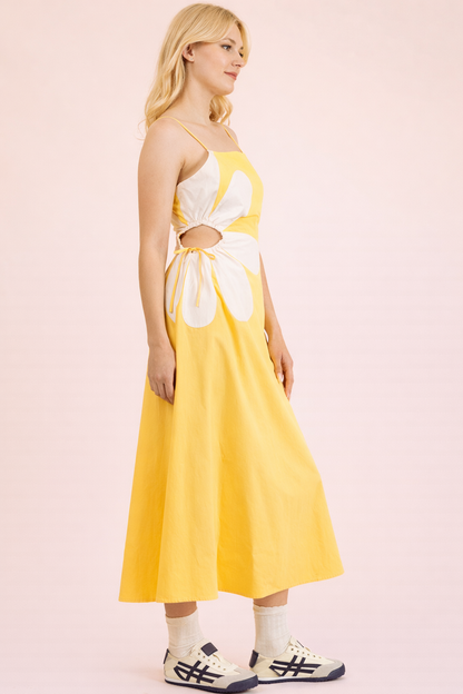 ND32114-Side Cutout Floral Detail Resort Midi Dress