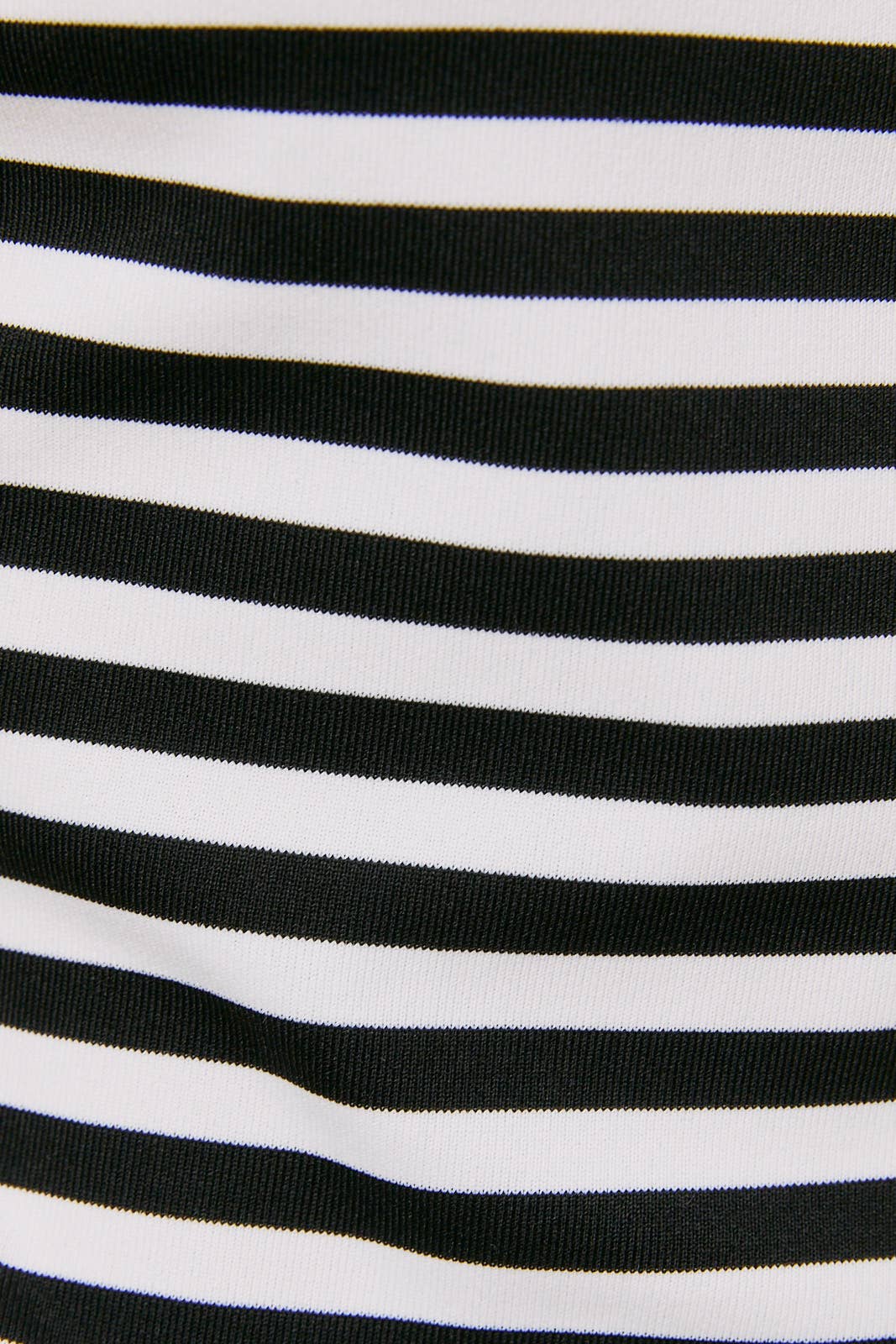 SLEEVELESS HIGH NECK STRIPE KNIT TOP