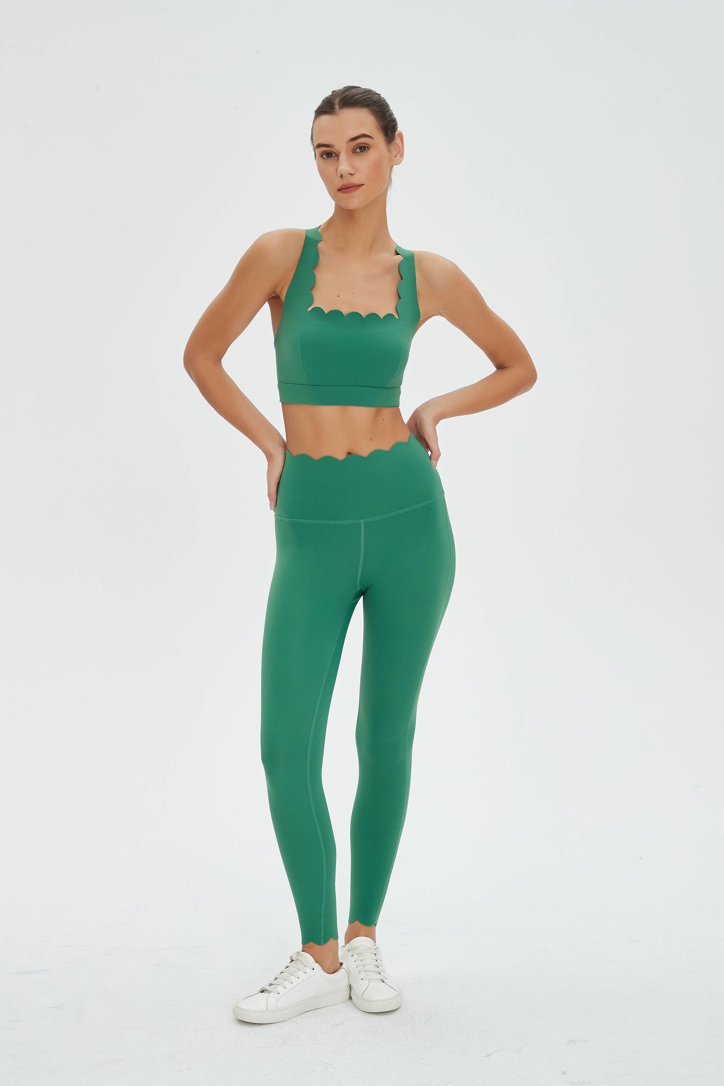 Sylvie Lycra® Scallop Sports Bra & Leggings Set