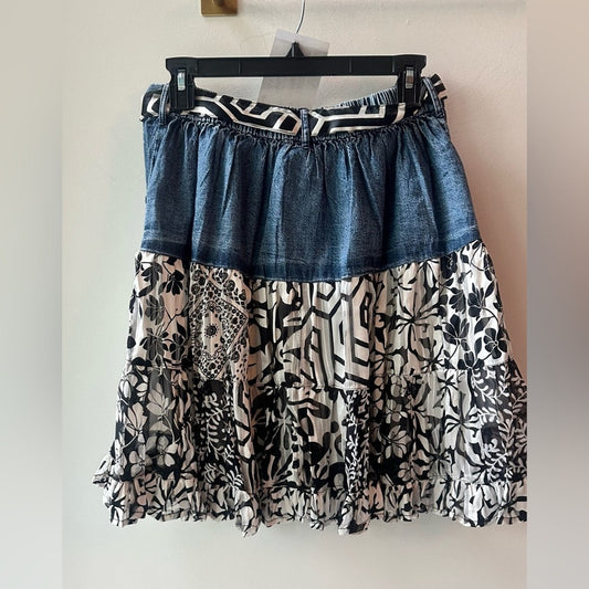 Black & White Patchwork Tiered Skirt denim. Medium. 001
