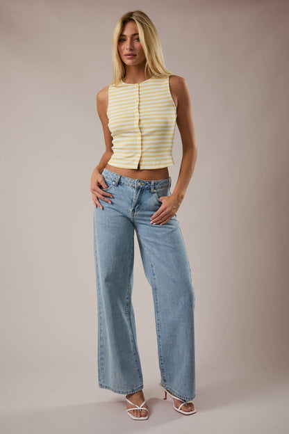 SLEEVELESS HIGH NECK STRIPE KNIT TOP