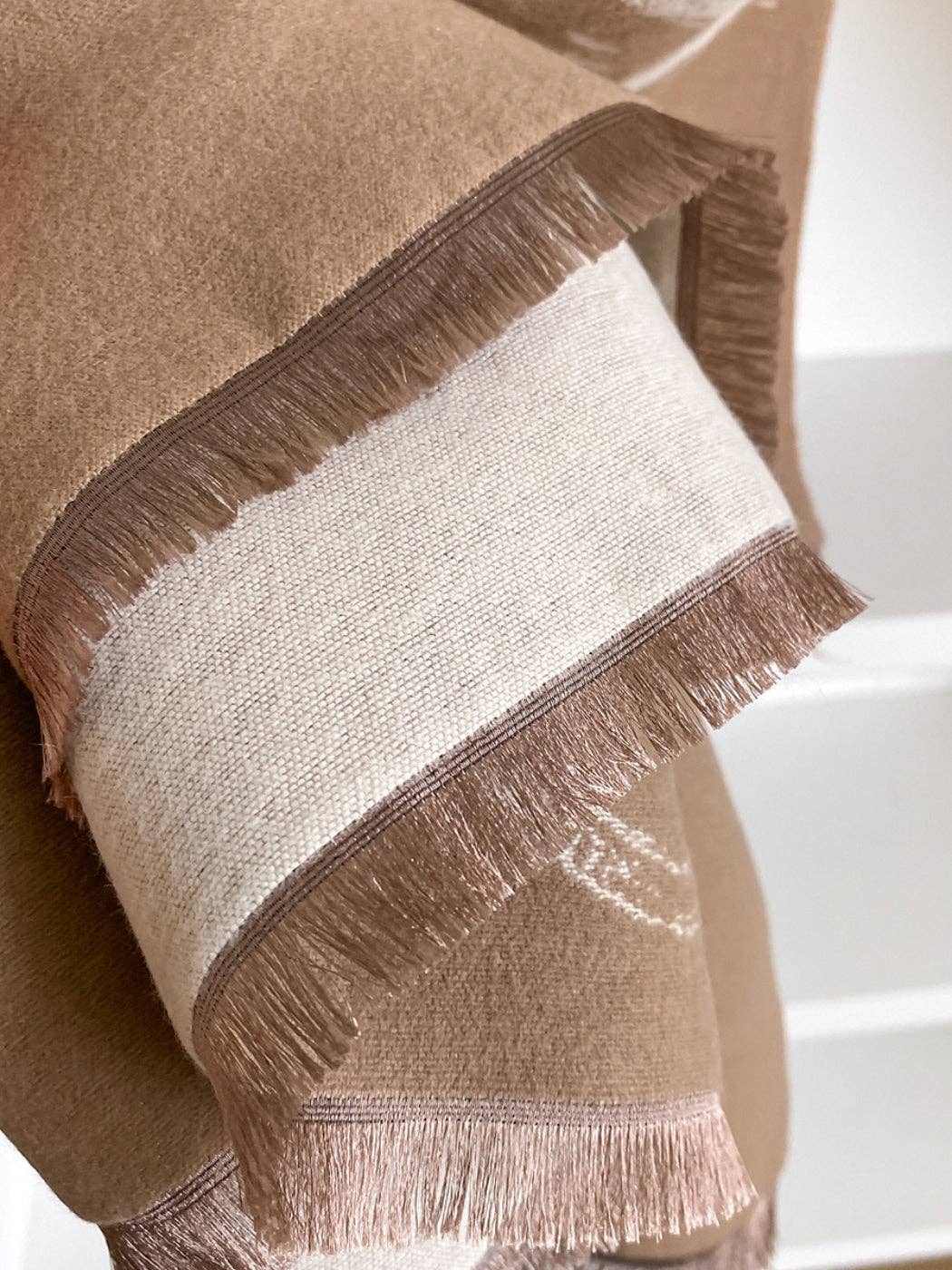 Scarvii – Cute Cat Pattern Winter Scarf & Shawl