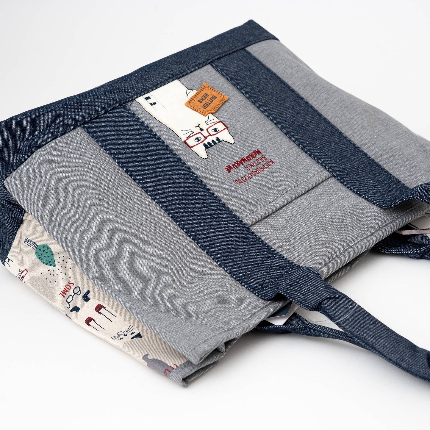 Kusuguru Japan Glasses Cat Multi-Compartment Tote