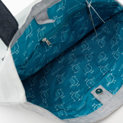 Kusuguru Japan Cat Embroidered Tote Bag – Light Blue