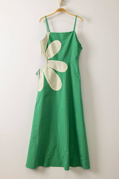 ND32114-Side Cutout Floral Detail Resort Midi Dress