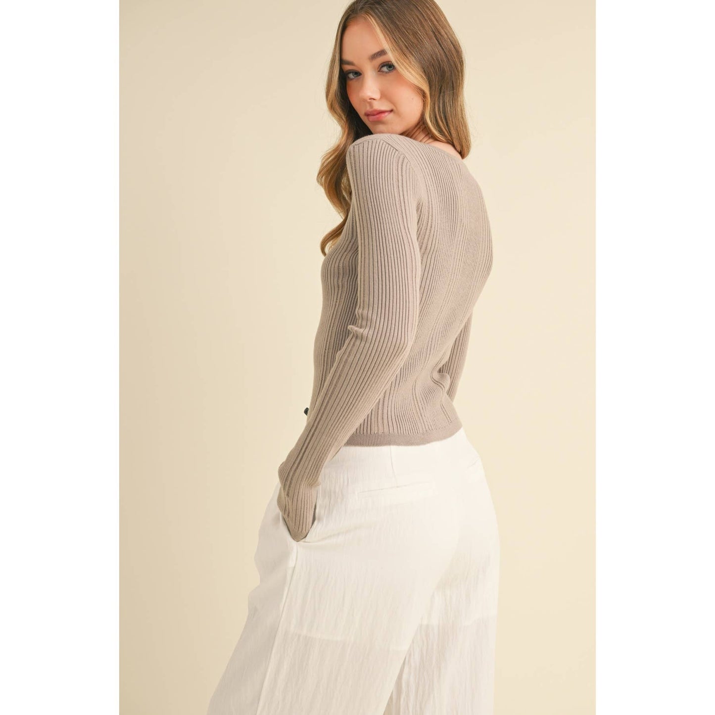 LONG-SLEEVE RIBBED BUTTON-UP CARDIGAN