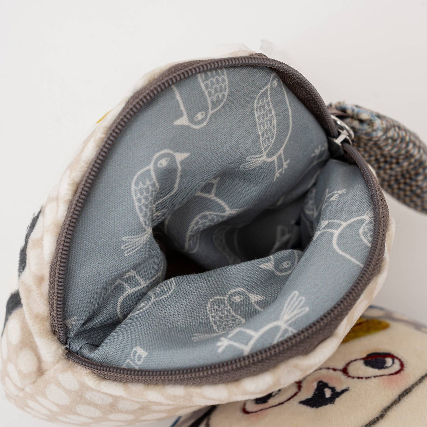 Kusuguru Shimapu Plush Bird Coin Purse – Soft Padded